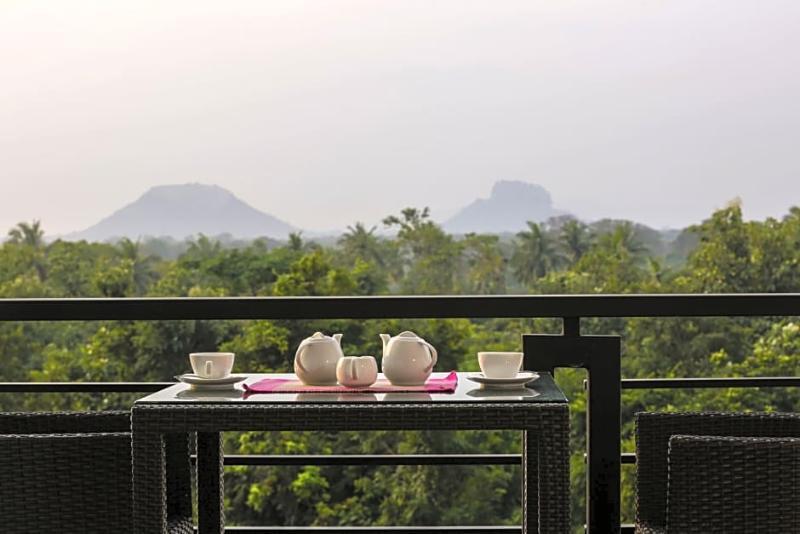 Cassandra Culture Resort Sigiriya Ngoại thất bức ảnh